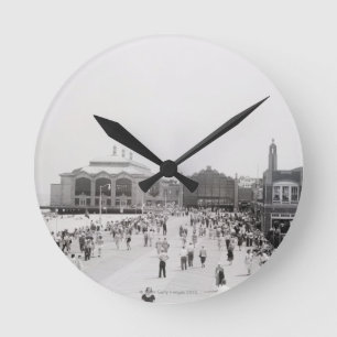Mengen Runde Wanduhr
