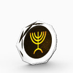 Menorah Flame Acryl Auszeichnung<br><div class="desc">Eine digitale Darstellung der jüdischen siebenverzweigten Menorah (Hebräisch: מְ נ וֹ רָ ). Die siebenverzweigte Menorah, die im tragbaren Set von Moses in der Wildnis und später im Tempel in Jerusalem verwendet wird, ist seit der Antike ein Symbol des Judentums und das Emblem des modernen Staat Israel. Der Kohanim zündete...</div>