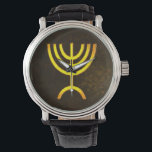 Menorah Flame Armbanduhr<br><div class="desc">Eine digitale Darstellung der jüdischen siebenverzweigten Menorah (Hebräisch: מְ נ וֹ רָ ). Die siebenverzweigte Menorah, die im tragbaren Set von Moses in der Wildnis und später im Tempel in Jerusalem verwendet wird, ist seit der Antike ein Symbol des Judentums und das Emblem des modernen Staat Israel. Der Kohanim zündete...</div>