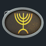 Menorah Flame Ovale Gürtelschnalle<br><div class="desc">Eine digitale Darstellung der jüdischen siebenverzweigten Menorah (Hebräisch: מְ נ וֹ רָ ה). Die siebenverzweigte Menorah, die im tragbaren Set von Moses in der Wildnis und später im Tempel in Jerusalem verwendet wird, ist seit der Antike ein Symbol des Judentums und das Emblem des modernen Staat Israel. Der Kohanim zündete...</div>