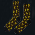 Menorah Flame Socken<br><div class="desc">Eine braune und goldene digitale Darstellung der jüdischen siebenverzweigten Menorah (Hebräisch: מְ נ וֹ רָ ). Die siebenverzweigte Menorah, die im tragbaren Set von Moses in der Wildnis und später im Tempel in Jerusalem verwendet wird, ist seit der Antike ein Symbol des Judentums und das Emblem des modernen Staat Israel....</div>