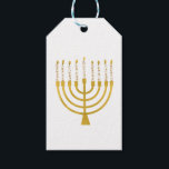 Menorah Hanukkah Celestial Candles Wedding Geschenkanhänger<br><div class="desc">Imitate Goldfolie menorah Kerzen für Ihre Hanukka Feier. Whimsical menorah Illustration mit weißen Sternen bedeckte Himmelskerzen auf einem Imitat Gold menorah Kerzenständer. Menorah elegante Sterne Hochzeit Hanukkah illustrierte Design Geschenke und Papierprodukte.</div>