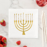 Menorah Hanukkah Celestial Candles Wedding Serviette<br><div class="desc">Imitate Goldfolie menorah Kerzen für Ihre Hanukka Feier. Whimsical menorah Illustration mit weißen Sternen bedeckte Himmelskerzen auf einem Imitat Gold menorah Kerzenständer. Menorah elegante Sterne Hochzeit Hanukkah illustrierte Design Geschenke und Papierprodukte.</div>