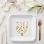 Menorah Hanukkah Celestial Candles Zeichnend Hochz Pappteller<br><div class="desc">Imitate Goldfolie menorah Kerzen für Ihre Hanukka Feier. Whimsical menorah Illustration mit weißen Sternen bedeckte Himmelskerzen auf einem Imitat Gold menorah Kerzenständer. Menorah elegante Sterne Hochzeit Hanukkah illustrierte Design Geschenke und Papierprodukte.</div>