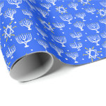 Menorah Star von David Hanukkah Pattern Blue Gesch Geschenkpapier<br><div class="desc">Karo in meinem Shop für mehr Farben und Muster! Bitte beachten Sie auch, wie Zazzle das Muster druckt und stellen Sie sicher, dass die Größe für Ihre Bedürfnisse geeignet ist. Sie wiederholen das Muster jedes 36", sodass es nicht für Ihre Zwecke passen kann. Dies gilt für alle Designs, nicht nur...</div>