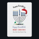 Menorah und Weihnachtsmannmütze-Feiertags-Karte Einladung<br><div class="desc">Eine Chanukka-Weihnachtenfeiertagskarte, die ein menorah und Sankt Hut kennzeichnet. Vervollkommnen Sie für die "Ferienzeit" Menge. (Entworfen durch Rawpixel.com). (Entworfen durch Freepik). (Entworfen durch Freepik). Die Karte ist einfach, mit Ihrer Benennung, Schriftart und Schriftartfarbe besonders anzufertigenNicht genau was suchen Sie? Alle unsere Produkte können kundenspezifisch angefertigt werden, um Ihren Bedarf an...</div>