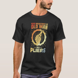 Mens alter Mann mit Zangen T-Shirt