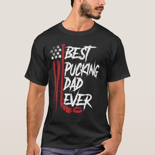 Mens Best Pucking Vater Ever American Flag Hockey  T-Shirt (Vorderseite)