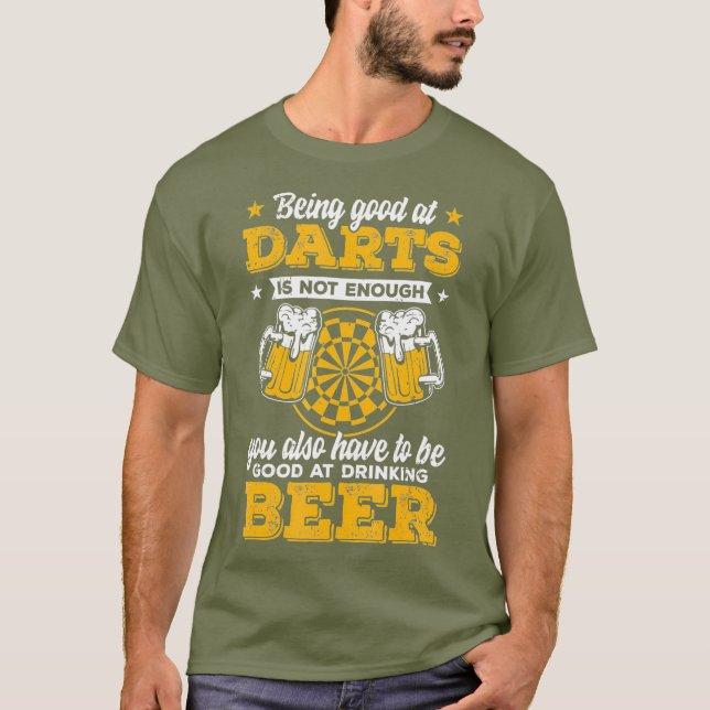Mens Dart Player Coole Angebotsdunkeln Bier trinke T-Shirt (Vorderseite)