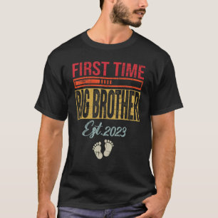 Mens Erster Big Brother Est 2023 Vatertag T-Shirt