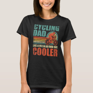 Mens fahren Vater wie ein regelmäßiger Vater, aber T-Shirt