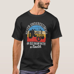 Mens Farmer Niemals Einen Alten Mann Unterschätzen T-Shirt