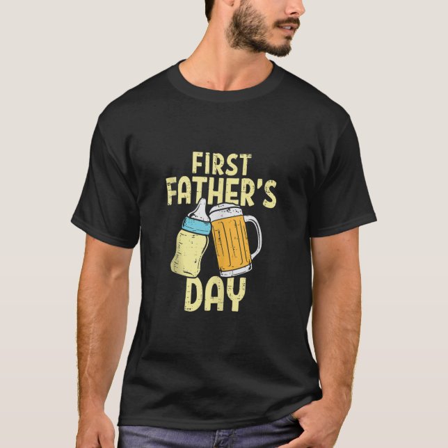 Mens First Vathday Fütternd Flasche Bierbraun Funn T-Shirt (Vorderseite)