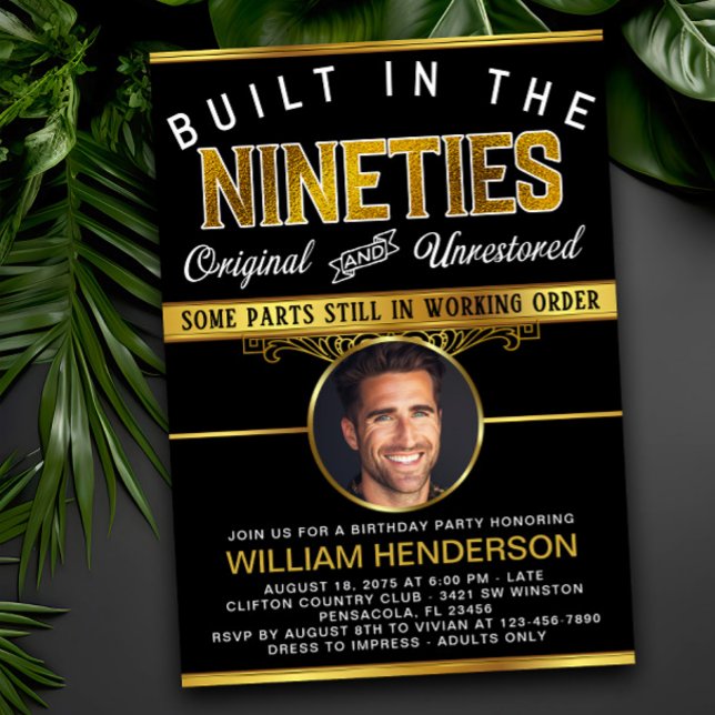Mens Funny Birthday Gebaut in den 90er Jahren Einladung (Von Creator hochgeladen)