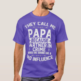 Mens Funny Grandpa gibt Papa Partner in Crime Me T-Shirt