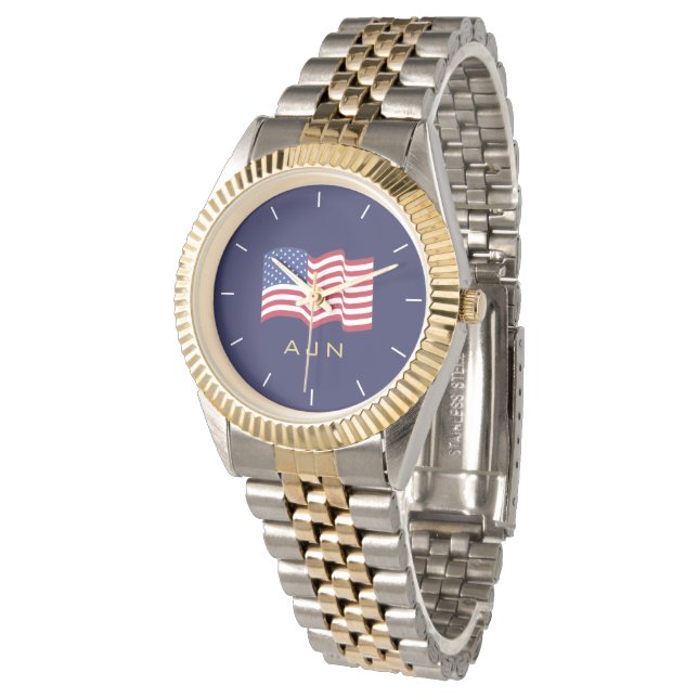 Mens Gold Monogrammed American Flag Watch  Armbanduhr (Schrägansicht)