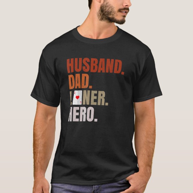 Mens Husband Vater Loner Held für Euchre Husban T-Shirt (Vorderseite)