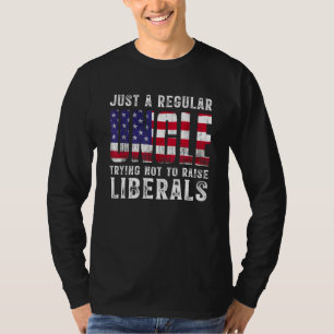 Mens ist nur ein stolzer Onkel, der die Liberalen  T-Shirt
