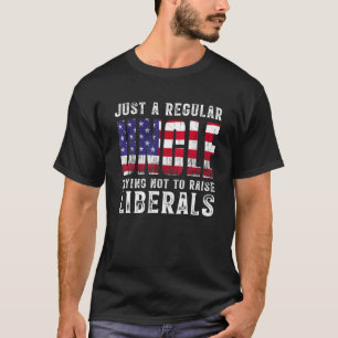 Mens ist nur ein stolzer Onkel, der die Liberalen  T-Shirt