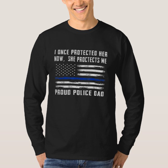 Mens jetzt schützt sie mich stolz Polizei Vater Po T-Shirt (Vorderseite)