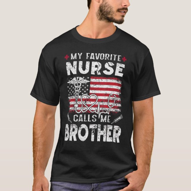 Mens My Lieblings-Krankenschwester nennt mich Brud T-Shirt (Vorderseite)
