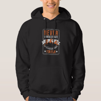 Mens Never Underestimate An Old Triple Jumper Gran Hoodie