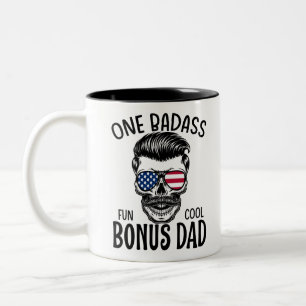 Mens One Badass Bonus Step Vater Funny Gift Geburt Zweifarbige Tasse