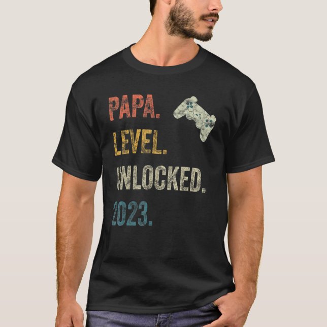 Mens Papa Level Unlocking 2023 Gamer Pregnancy Bal T-Shirt (Vorderseite)