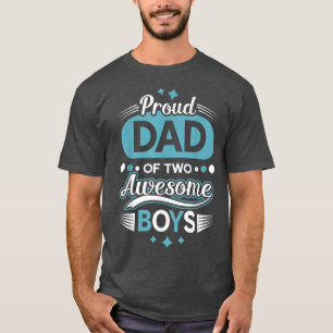 Mens Stolz Papa Von Zwei tollen Jungen Vatertag  T-Shirt