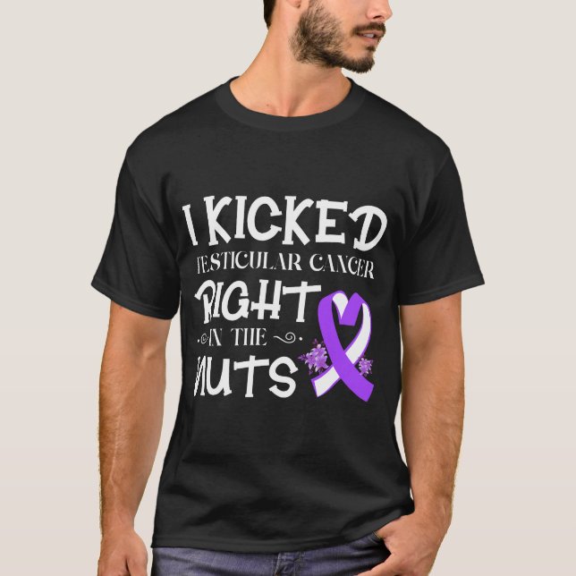 Mens Testicular Cancer Awareness Survivor Kicke T-Shirt (Vorderseite)