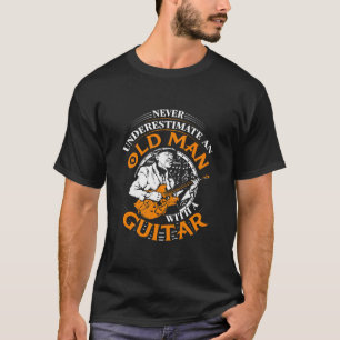 Mens Unterschätze niemals einen alten Mann mit ein T-Shirt