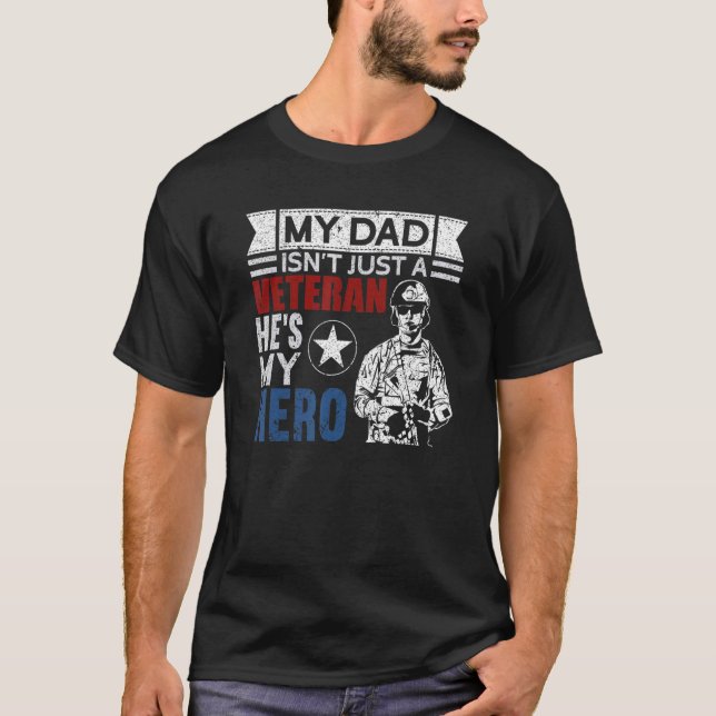 Mens Veteran Vater Er ist mein heroischer, stolzer T-Shirt (Vorderseite)