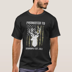 Mens Whitetail Deer zum Großvater 2022 Camou beför T-Shirt