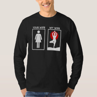 Mens your Ehefrau Meine Ehefrau Kemetic Yoga Quote T-Shirt
