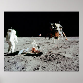 Mensch auf dem Mond Poster