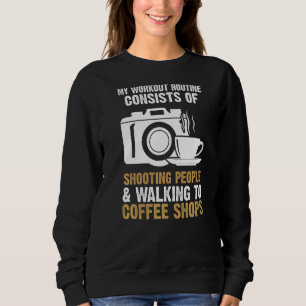 Menschen erschießen und Kaffee zu Fuß trinken Foto Sweatshirt