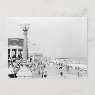 Menschenmengen auf der Esplanade Postkarte