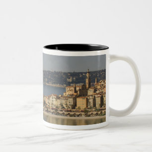 Menton, Cote d'Azur, Frankreich. Zweifarbige Tasse