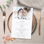 Menü für Hochzeitsskripte mit dem Foto<br><div class="desc">Budget Foto Overlay Skript Hochzeitsmenü. Eine LARGER Größe 5.5" x 8.5" zu einem günstigen Preis, auf einem SEMI GLOSS 110 lb CARD STOCK, ideal für Einladungen, mit etwa der gleichen Stärke wie eine Postkarte oder ein eleganter 110 lb LINEN Stock - für ein luxuriöses, etwas dünneres Gefühl zu einem guten...</div>