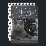 Meowa Christmas Chalkboard Foto Holiday Card Einladung<br><div class="desc">Diese niedliche Weihnachtskarte mit ihrem Foto und den Imitaten goldener Sterne und weißes Katzengesicht auf schwarzem Chalkboard-Hintergrund. Die Rückseite weist einen weißen Hintergrund mit den Druckmustern der Katze auf. Personalisieren Sie Ihre Bedürfnisse. Mehr passende Produkte finden Sie in meinem Geschäft.</div>