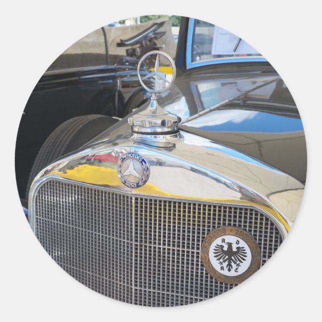 Mercedes-Benz 260D. Das erste Dieselfahrzeug der W Runder Aufkleber (Vorderseite)