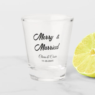 Merke und verheiratetes Paar Name Datum FeiertagCh Schnapsglas