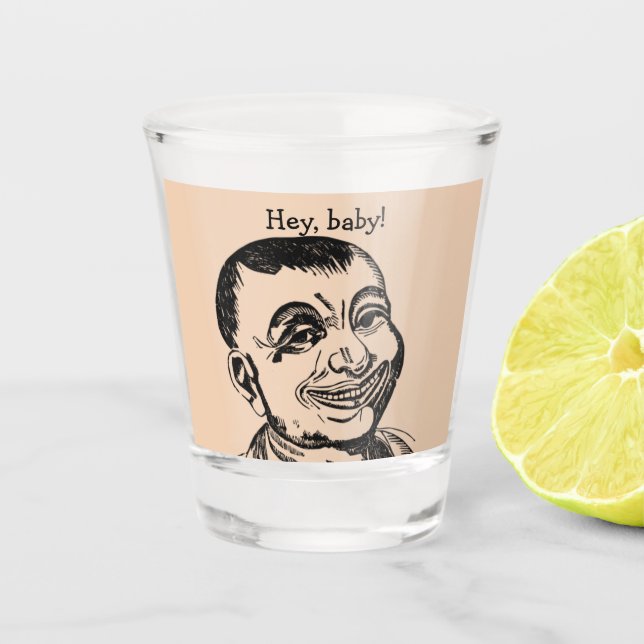 Merkwürdiger Typ Schnapsglas (Vorderseite)