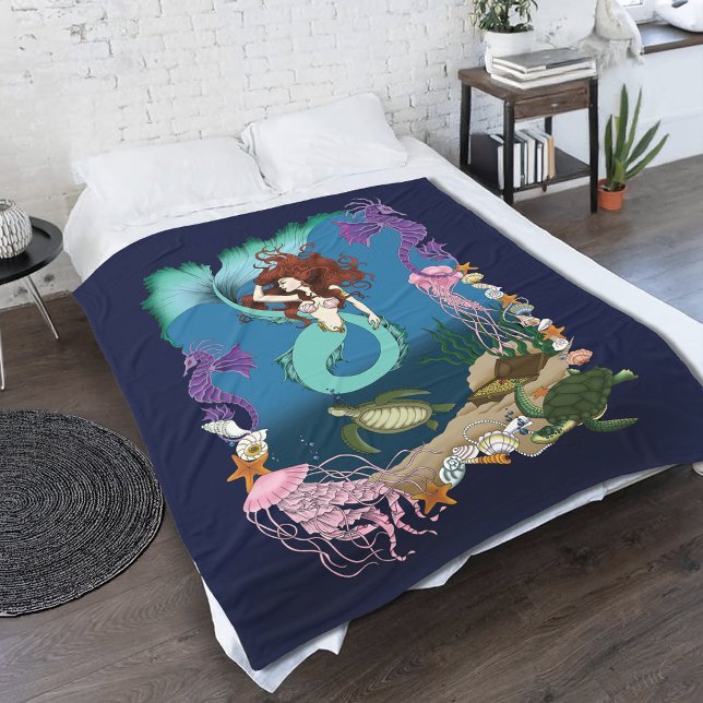 Mermaid Blue Fantasy Friends. Fleecedecke (Von Creator hochgeladen)