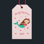 Mermaid Christmas Blues Pink Personalisiert Geschenkanhänger<br><div class="desc">Die Weihnachtsgeschenktafeln der Meerjungfrau zeichnen sich durch ein niedliches Meerjungfrau- und Seesterndesign aus. Personalisieren Sie sie mit dem Jahr auf der Vorderseite und Ihre Nachricht auf der Rückseite.</div>