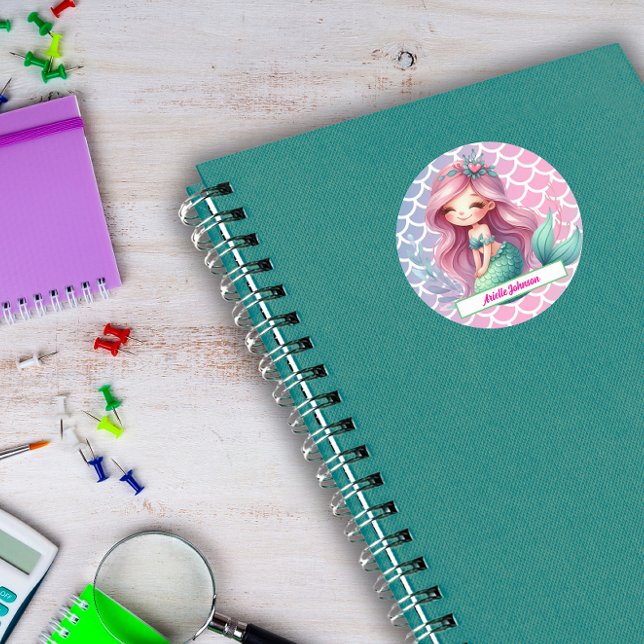 Mermaid-individuelle Name Runder Aufkleber (Von Creator hochgeladen)