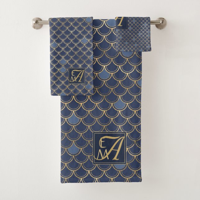 Mermaid Scales Monogram Navy Blue Gold Wohngestalt Badhandtuch Set (Insitu)