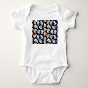 Mermaids: skurrile nahtlose Muster. Baby Strampler