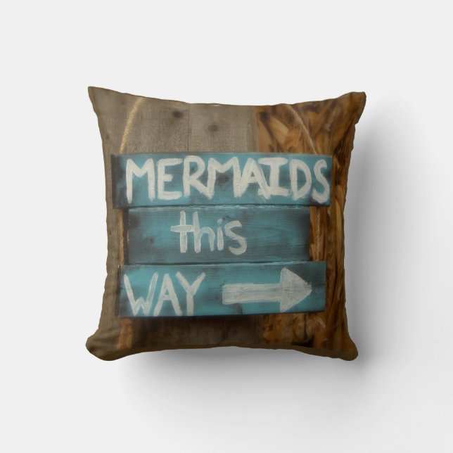 Mermaids This Way Beach Word Art Kissen (Vorderseite)