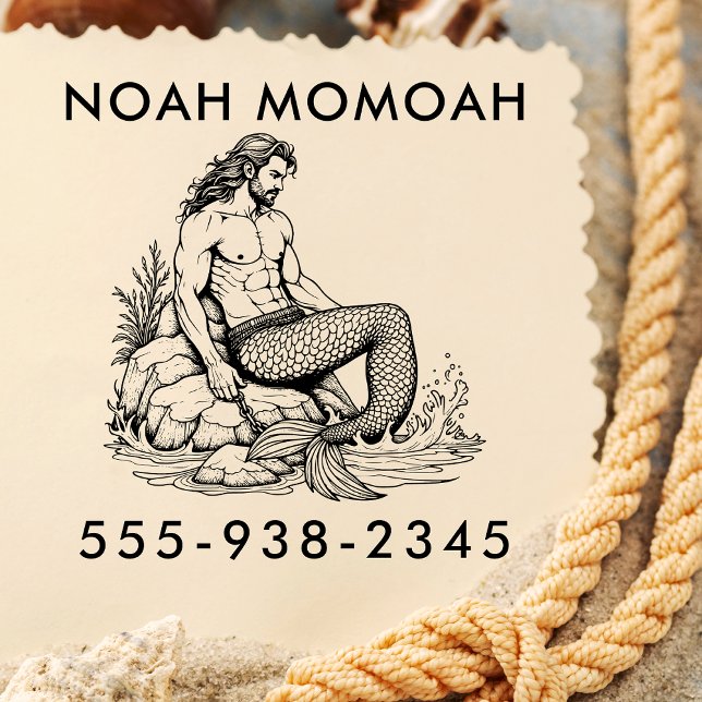 Merman Hunk auf felsigem Schwanz im Meer Wellen Permastempel (Von Creator hochgeladen)